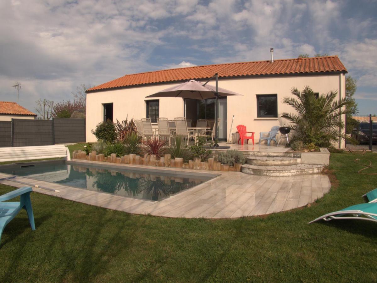 Villa D'Eau Douce Les Achards  Luaran gambar