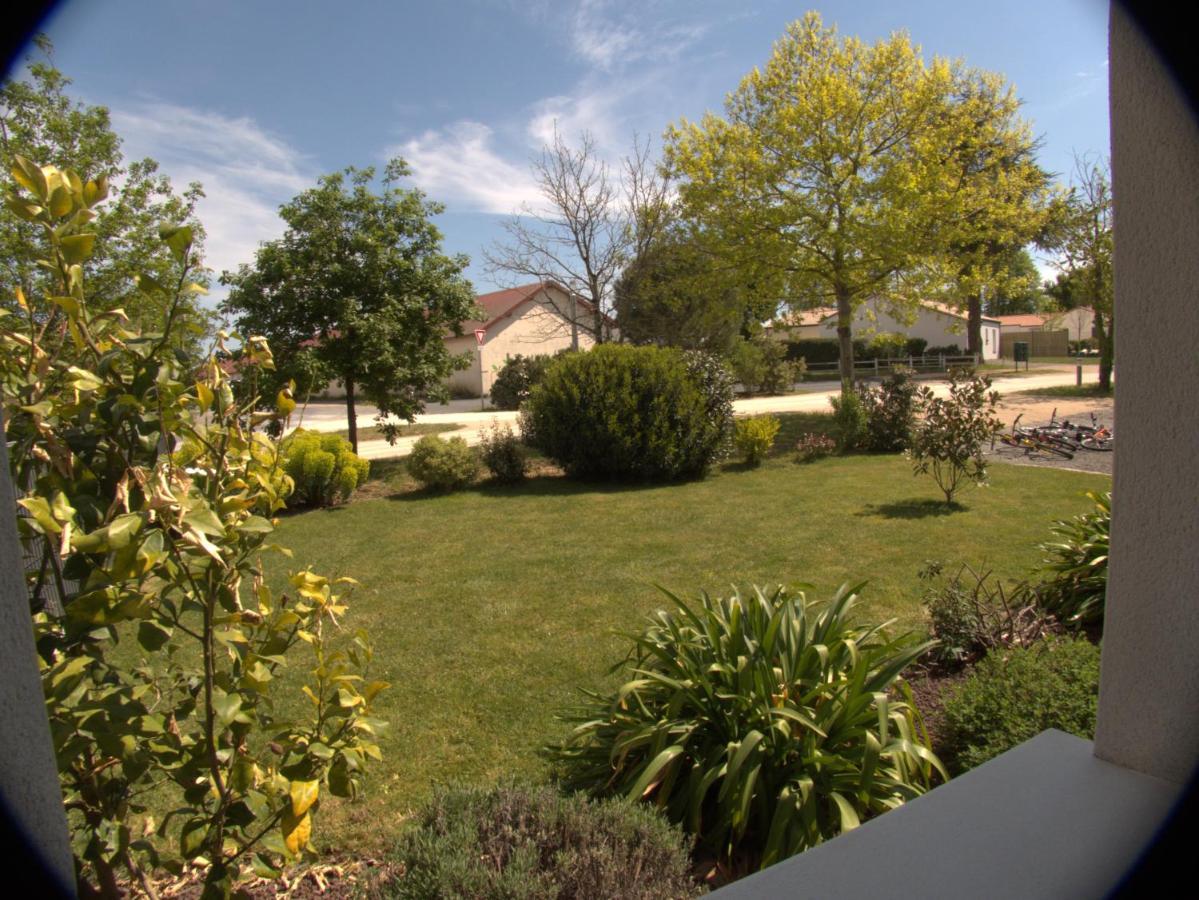 Villa D'Eau Douce Les Achards  Luaran gambar