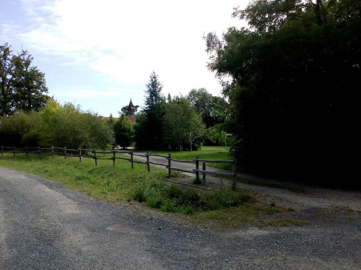 Villa D'Eau Douce Les Achards  Luaran gambar